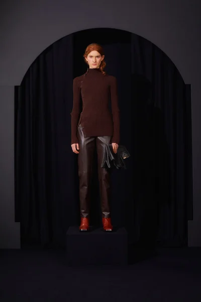 Look 26